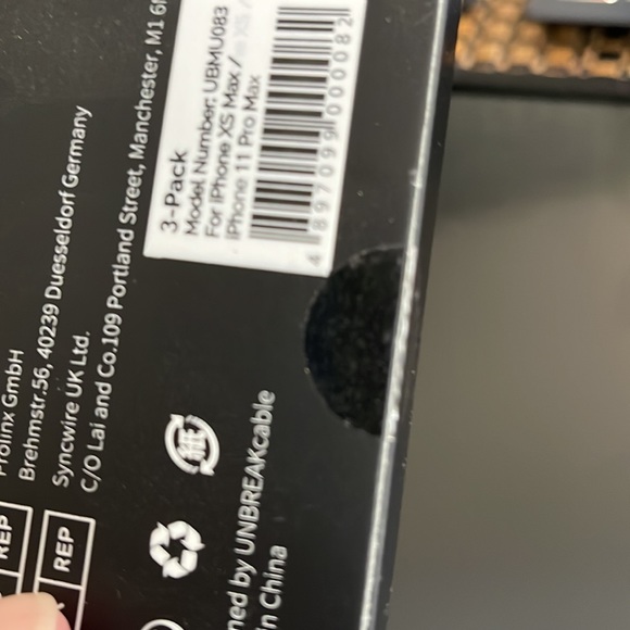 Screen Protectors-See pictures above for which one you need. - Picture 3 of 7